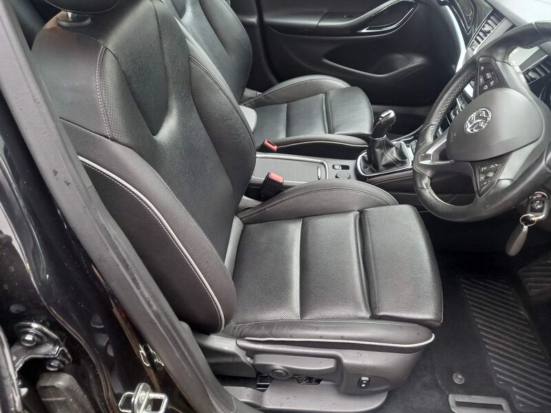 VAUXHALL ASTRA