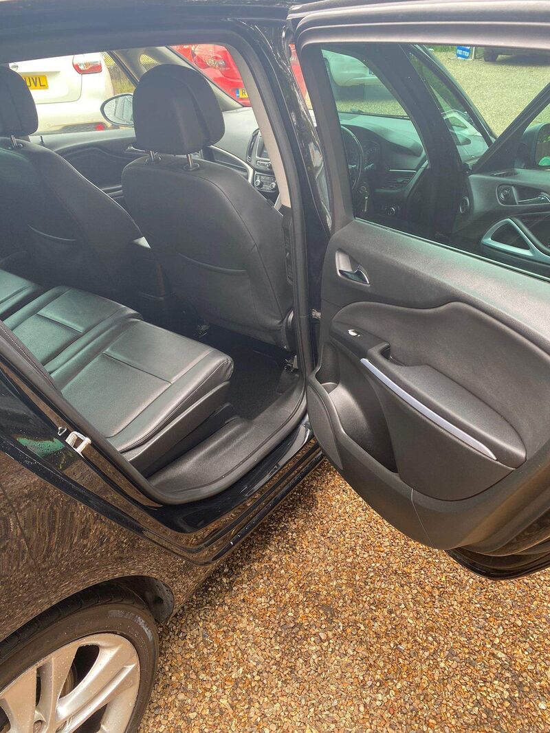 VAUXHALL ZAFIRA TOURER