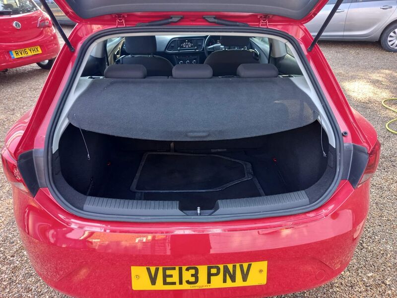 SEAT LEON