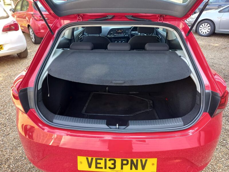 SEAT LEON