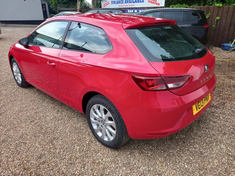 SEAT LEON