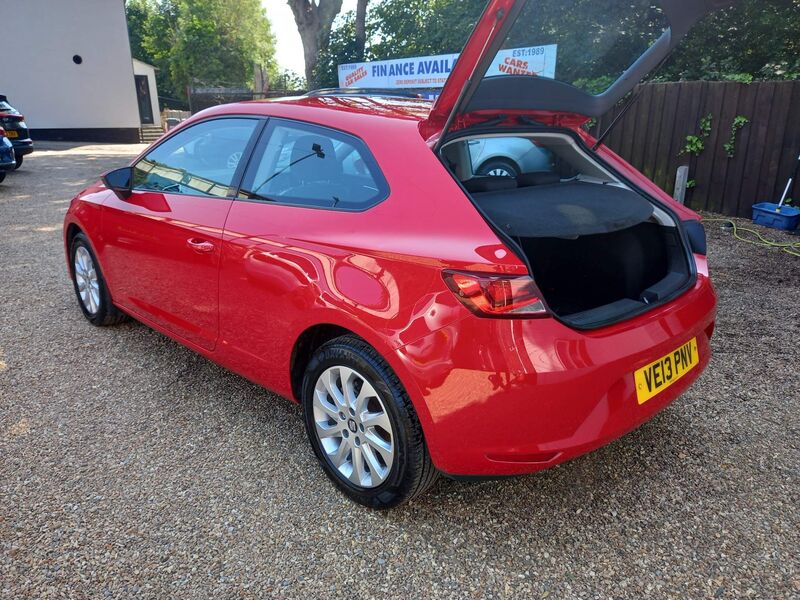 SEAT LEON