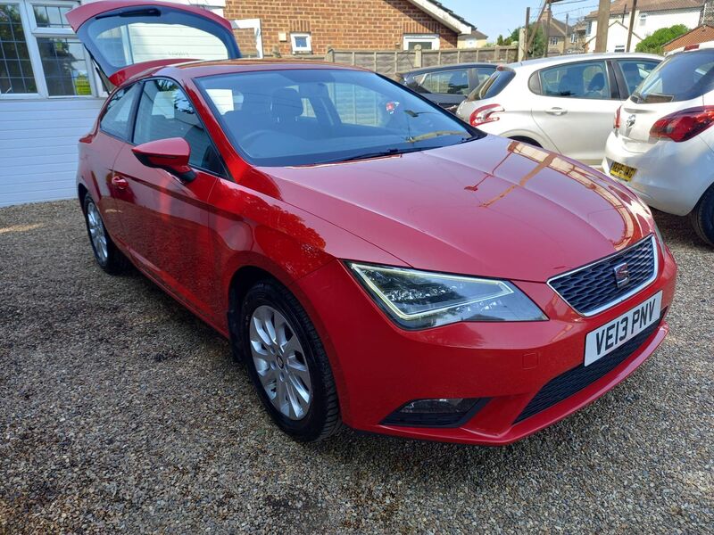 SEAT LEON