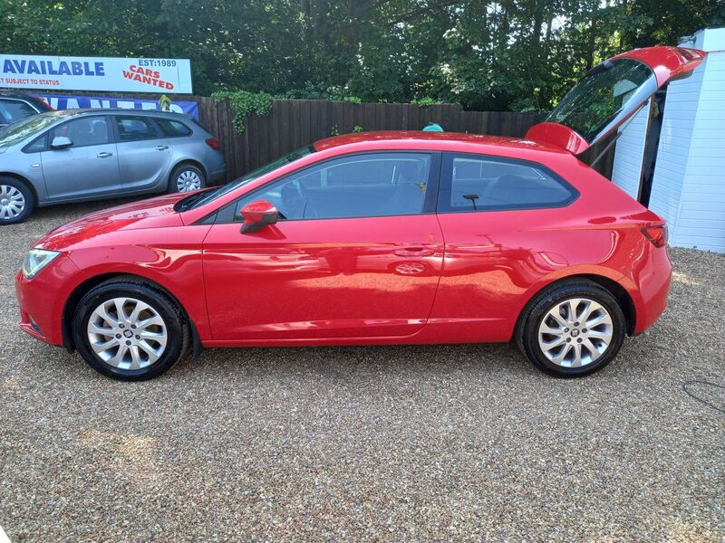 SEAT LEON