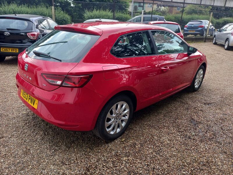 SEAT LEON