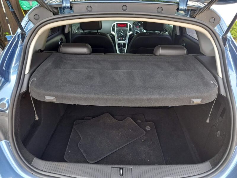 VAUXHALL ASTRA