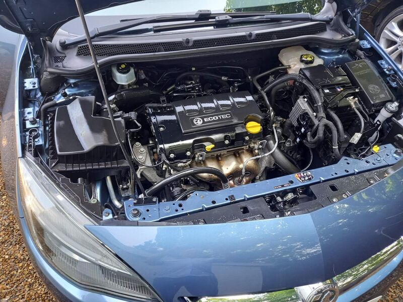VAUXHALL ASTRA