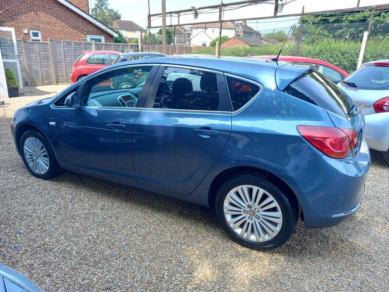 VAUXHALL ASTRA