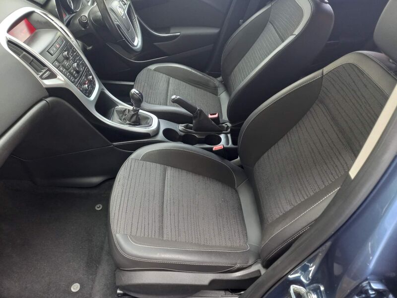 VAUXHALL ASTRA