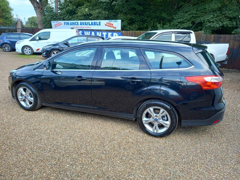 FORD FOCUS