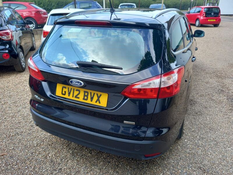 FORD FOCUS