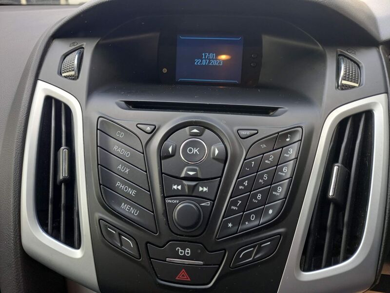 FORD FOCUS
