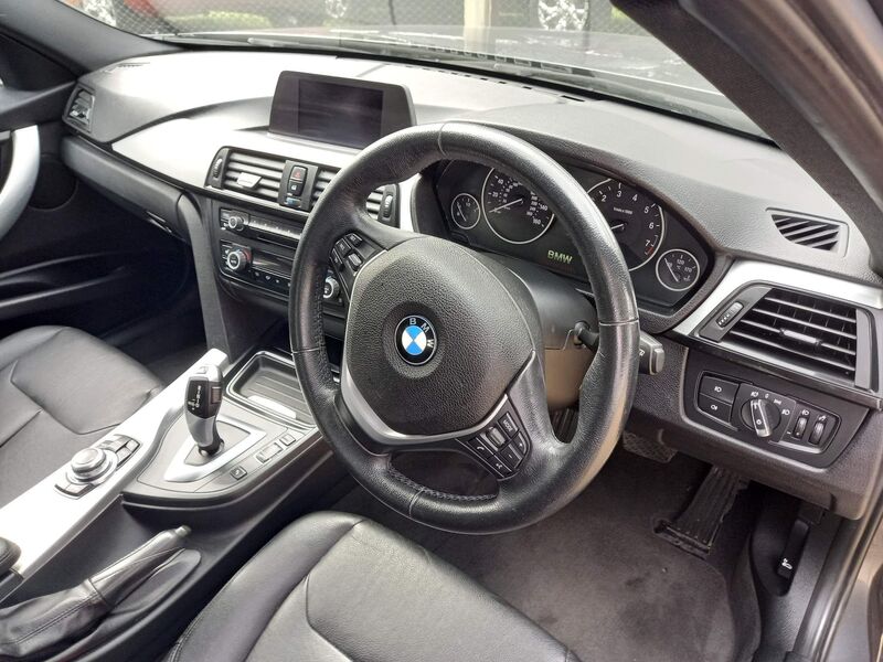 View BMW 3 SERIES 2.0 328i SE Auto Euro 5 (s/s) 4dr