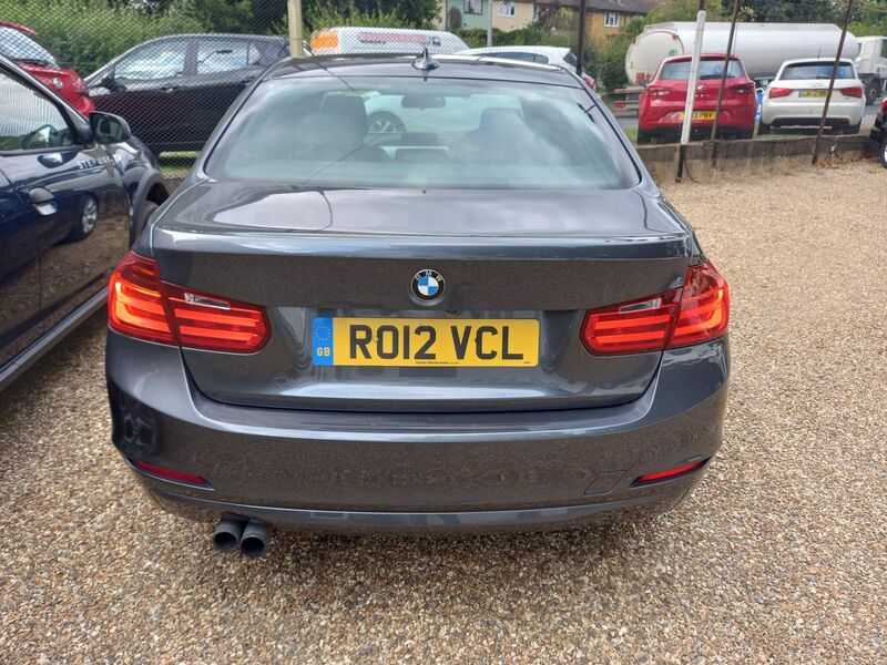 BMW 3 SERIES
