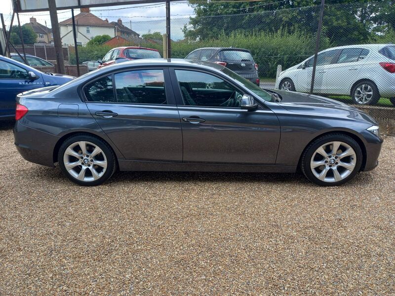 BMW 3 SERIES