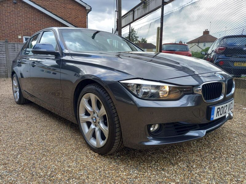 BMW 3 SERIES