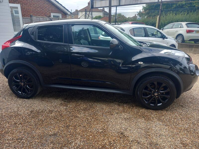 View NISSAN JUKE 1.6 Kuro Euro 5 5dr