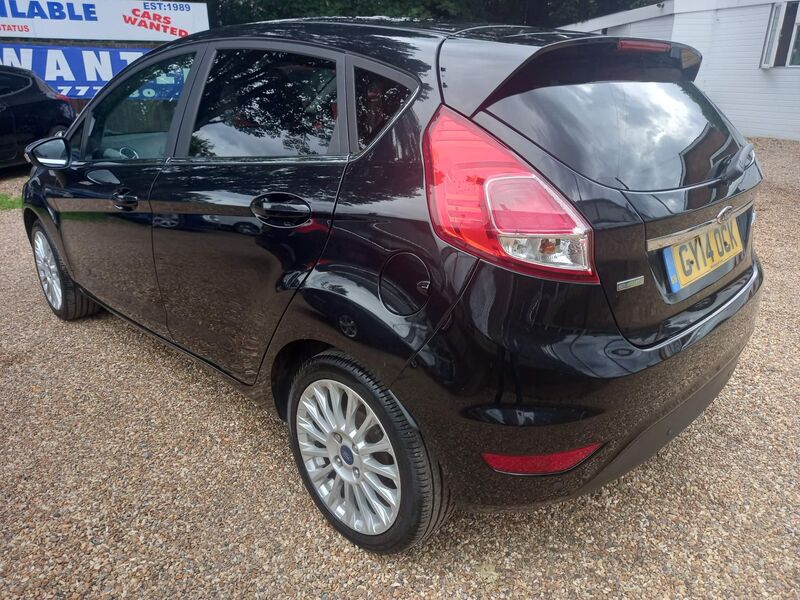 FORD FIESTA