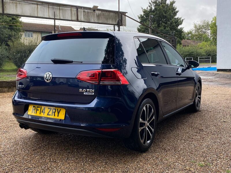 VOLKSWAGEN GOLF