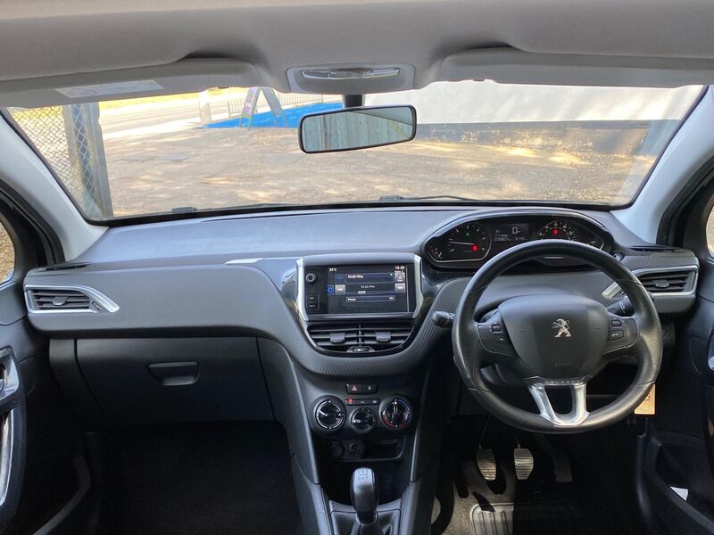 View PEUGEOT 208 1.6 BlueHDi Active Euro 6 5dr