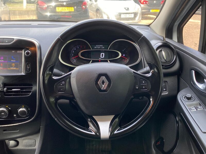 RENAULT CLIO