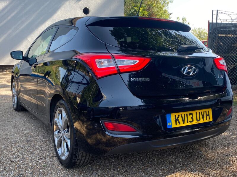 HYUNDAI I30